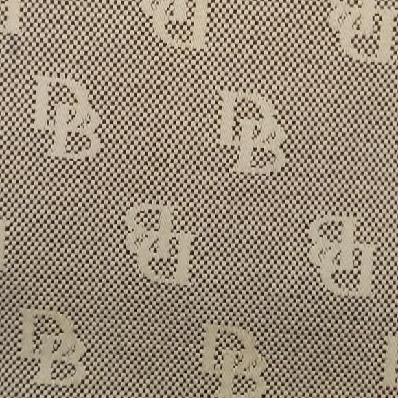 Dooney Bourke Signature Purse Large Bag Stylish Adjustable Strap - Picture 8 of 8